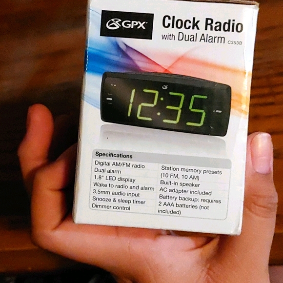 Clock - Picture 2 of 2